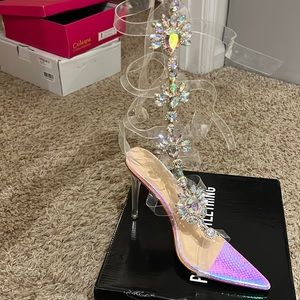 Size 8 over the knees sandaled heel